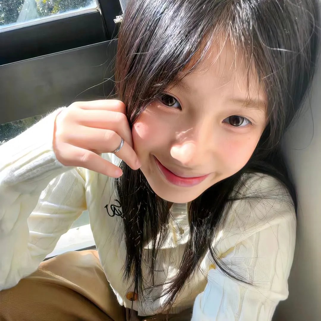 鱼跃在花见